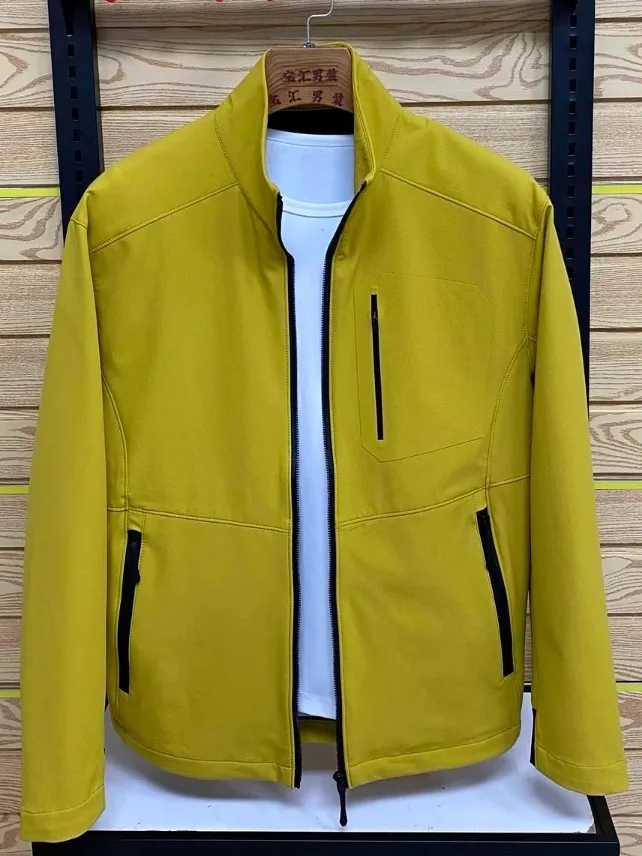 Высококачественная модная мужская куртка с воротником-стойкой, осенняя новинка, приталенный крой, с антимикробной защитой, на молнии, верхняя одежда
Высококачественная модная мужская куртка с воротником-стойкой, осенняя новинка, приталенный крой, с антимикробной защитой, на молнии, верхняя одежда