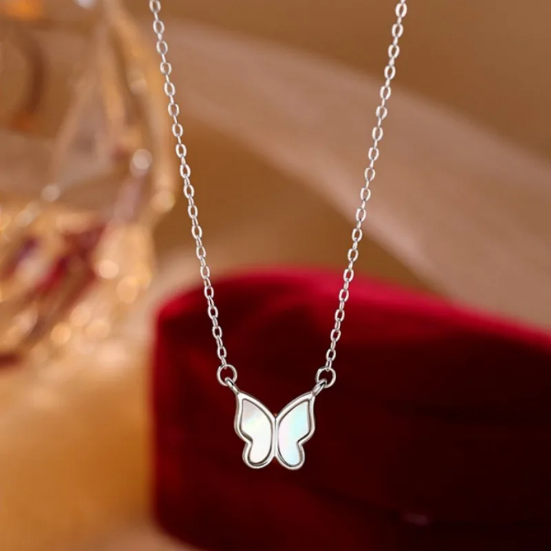 Silver Color Sweet Butterfly Pendant Necklaces for Elegant Women Fashion Jewelry Luxurious Romantic Accessories
Silver Color Sweet Butterfly Pendant Necklaces for Elegant Women Fashion Jewelry Luxurious Romantic Accessories