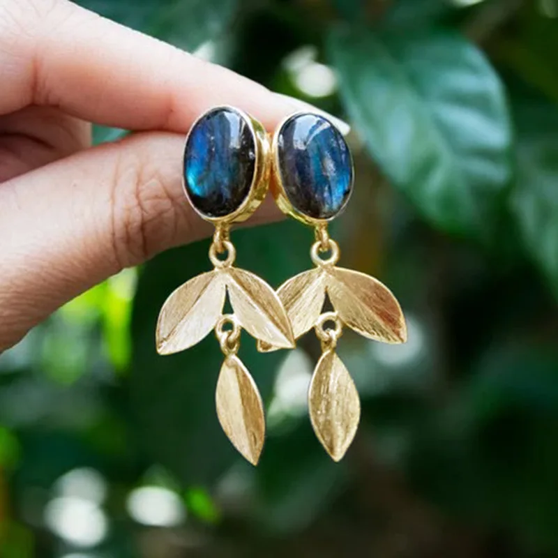 Elegant Gold Color Round Flower Leaf Blue Stone Carving Dangle Earrings for Women Jewelry
Elegant Gold Color Round Flower Leaf Blue Stone Carving Dangle Earrings for Women Jewelry