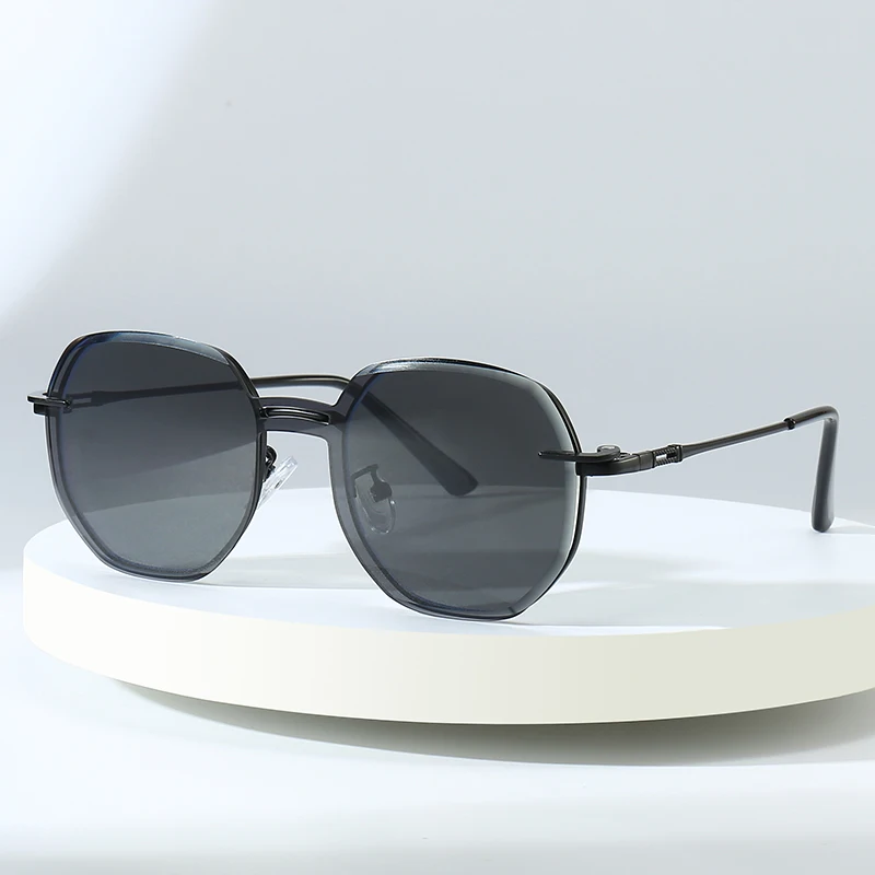 KIYO Brand New Fashion Men Magnetic Sunglasses Round Gradient Stainless Women Sun Vision Shade Glasses Cycling Eyewear 7000
KIYO Brand New Fashion Men Magnetic Sunglasses Round Gradient Stainless Women Sun Vision Shade Glasses Cycling Eyewear 7000