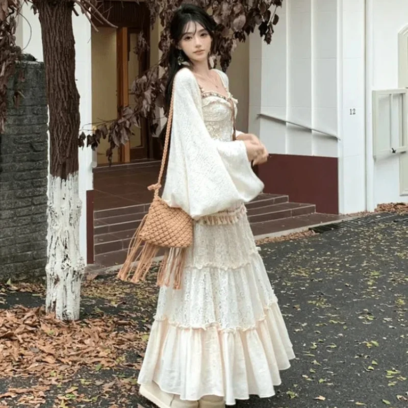 Autumn New Bohemian Gentle Heavy Coat Slimming Half Skirt Three Piece Set
Autumn New Bohemian Gentle Heavy Coat Slimming Half Skirt Three Piece Set