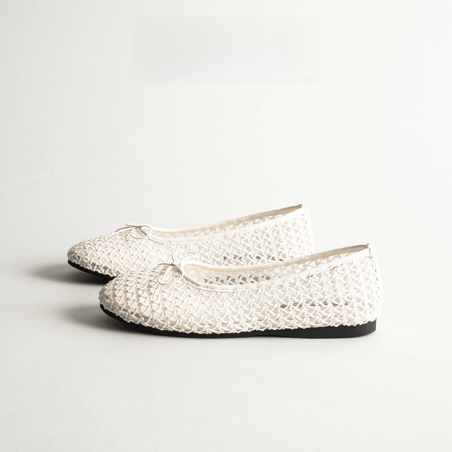 Breathable Knitted Flat Bottom Slip-On Ballet Flats Women Spring Versatile round Toe Hollow Woven Fashionable Casual Shoes
Breathable Knitted Flat Bottom Slip-On Ballet Flats Women Spring Versatile round Toe Hollow Woven Fashionable Casual Shoes