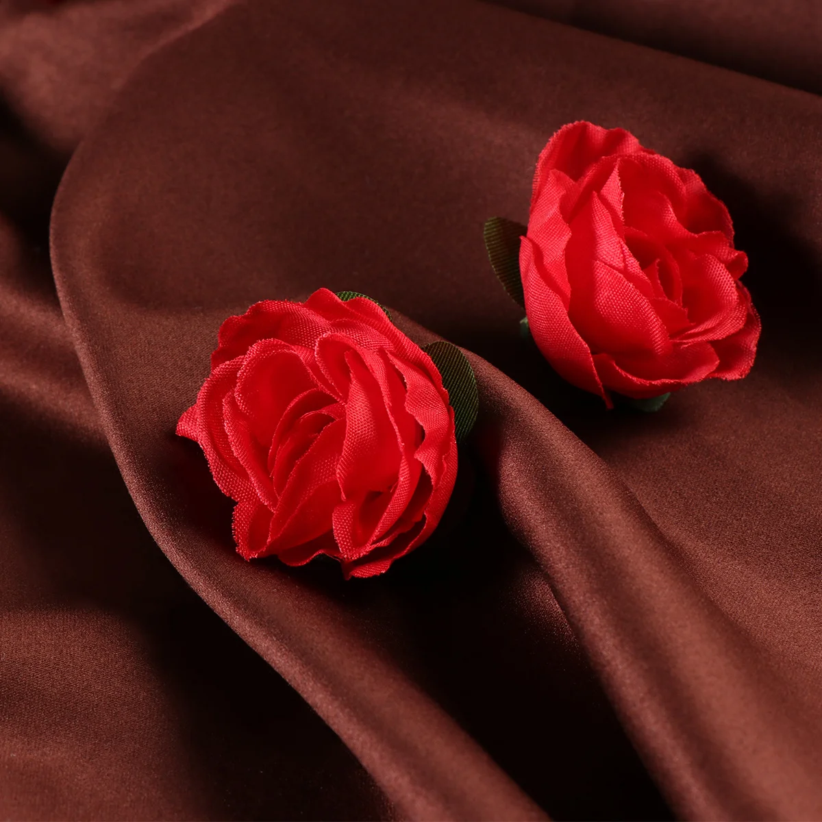 50pcs Artificial Rose Heads Red Silk Fabric Lifelike Wedding Decoration Reusable Table Decor For Reception Silk Rose
50pcs Artificial Rose Heads Red Silk Fabric Lifelike Wedding Decoration Reusable Table Decor For Reception Silk Rose