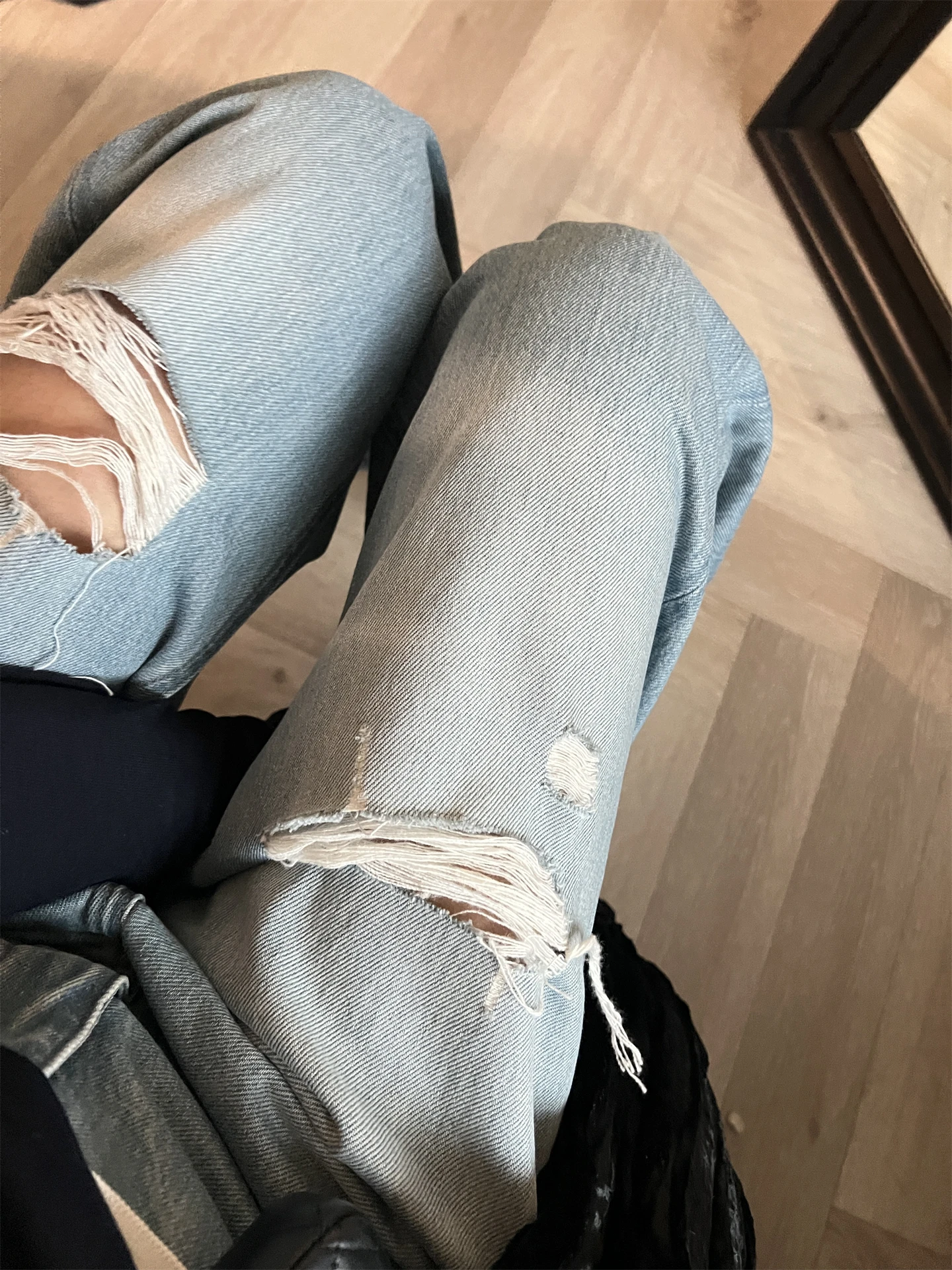 Soft Lightweight High Waist Blue Jeans Women's Spring Summer Casual Straight Leg Torn Denim Pants Slimming Effect
Soft Lightweight High Waist Blue Jeans Women's Spring Summer Casual Straight Leg Torn Denim Pants Slimming Effect