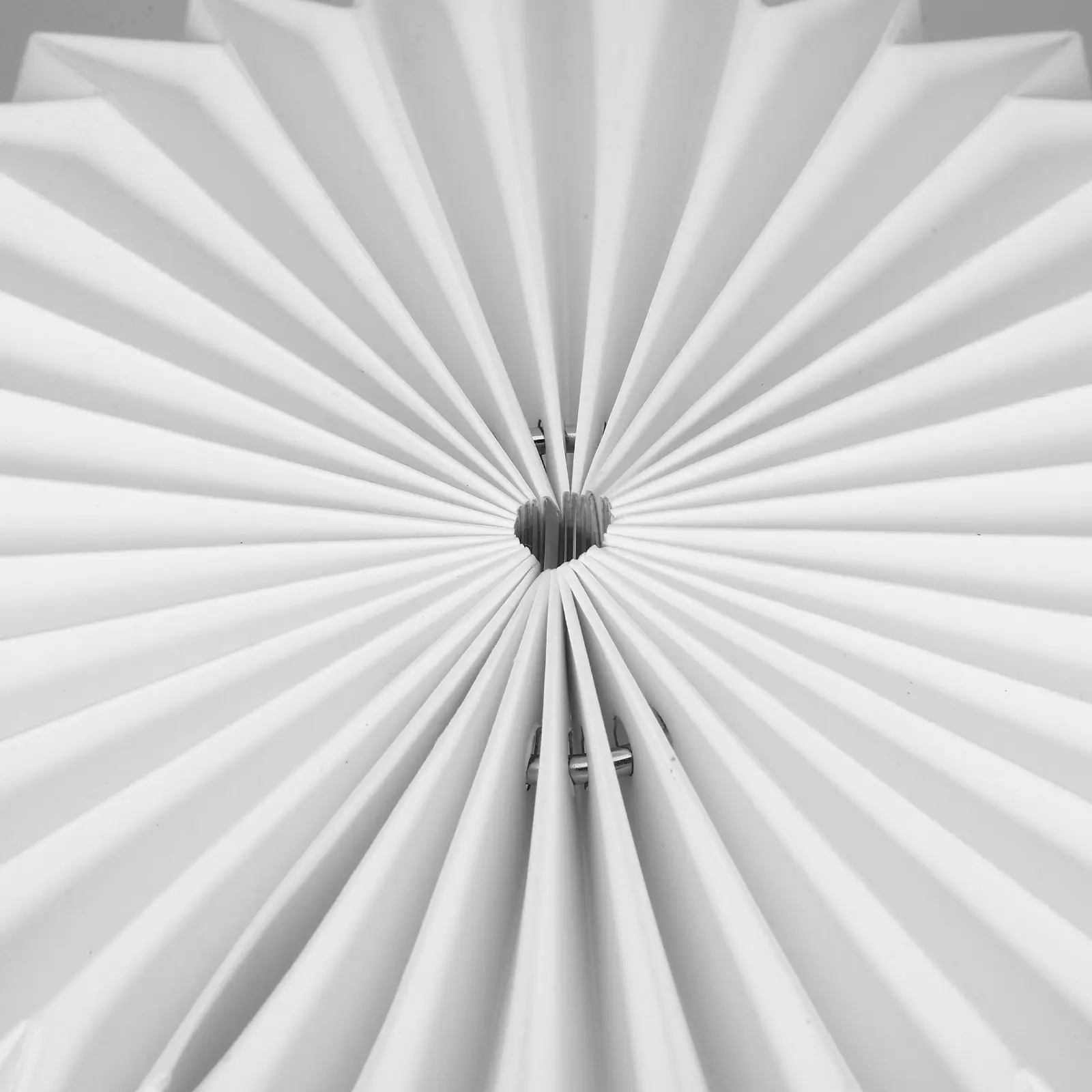 Foldable Paper Lampshade for Pendant Light Fixture Simple White Hanging Lamp Cover Decorative Indoor Lighting Shade DIY
Foldable Paper Lampshade for Pendant Light Fixture Simple White Hanging Lamp Cover Decorative Indoor Lighting Shade DIY