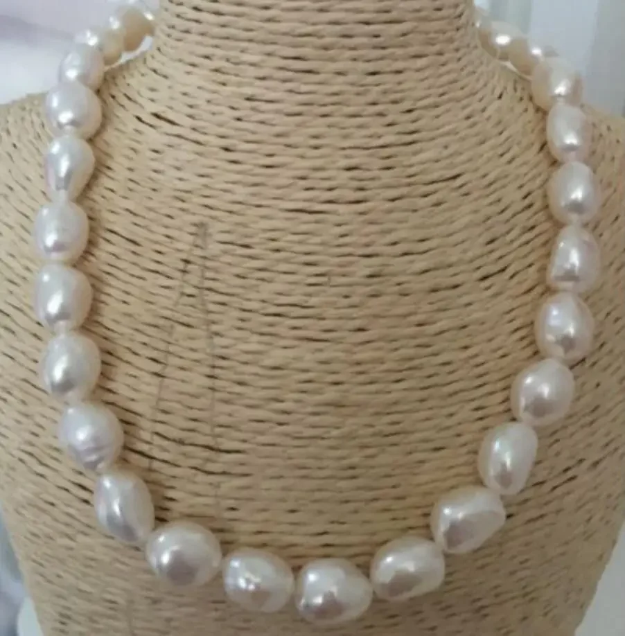 Fashion jewelry elegant 11-12mm south sea baroque white pearl necklace 18inch 925 silver
Fashion jewelry elegant 11-12mm south sea baroque white pearl necklace 18inch 925 silver