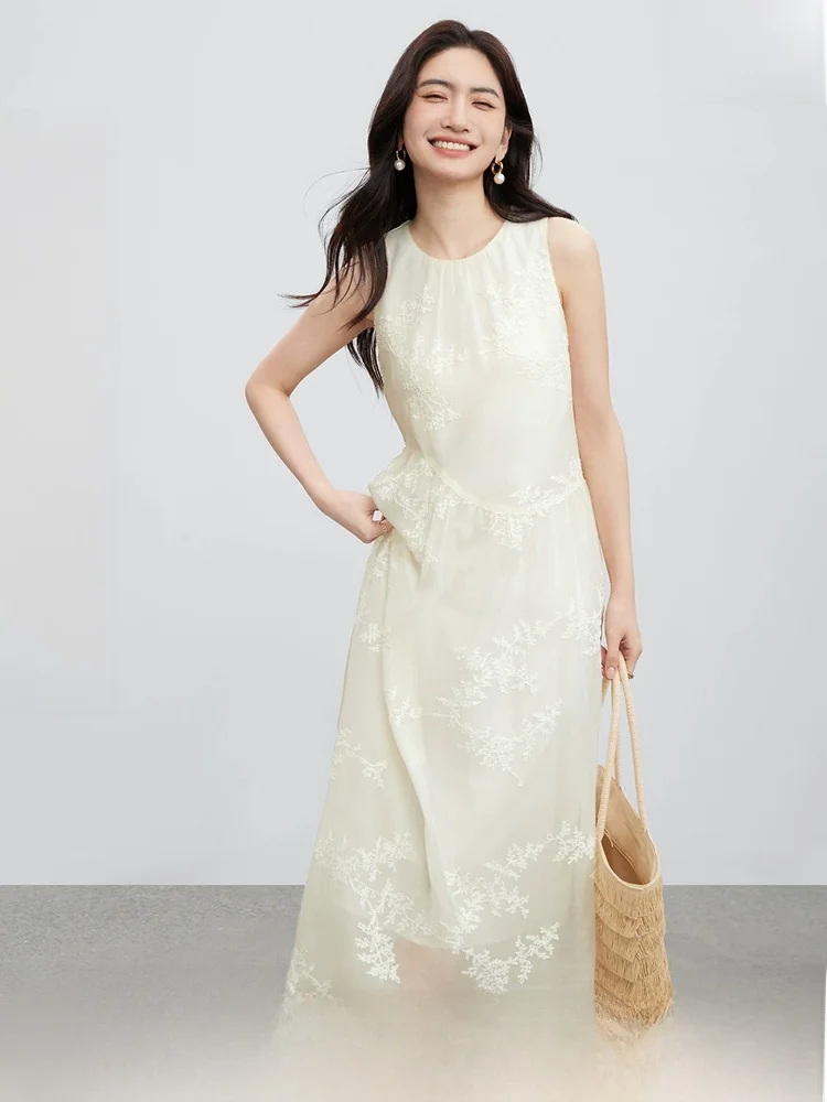 Elegant Embroidered Casual Summer Dress Women's Sleeveless Vest Dress A-Line Skirt Draping Fairy Wind Style Polyester Fiber
Elegant Embroidered Casual Summer Dress Women's Sleeveless Vest Dress A-Line Skirt Draping Fairy Wind Style Polyester Fiber