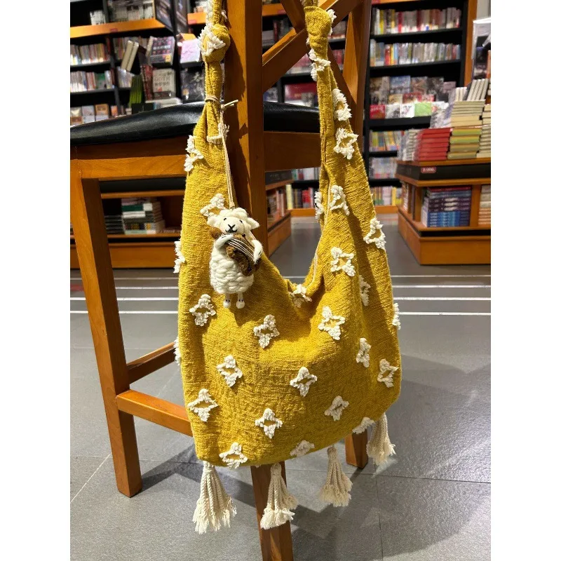 Лето 2023, новинка, винтажная ретро сумка через плечо с бахромой, женская большая вместительная повседневная сумка в стиле бохо, модная сумка-кошелек
Лето 2023, новинка, винтажная ретро сумка через плечо с бахромой, женская большая вместительная повседневная сумка в стиле бохо, модная сумка-кошелек