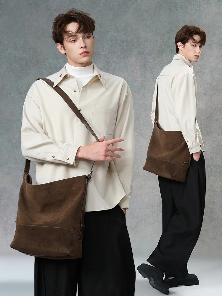 2026 New SFREEYA Genuine Leather Single Shoulder Crossbody Bag for Commuting Casual Cowhide Men's Bag Large Capacity
2026 New SFREEYA Genuine Leather Single Shoulder Crossbody Bag for Commuting Casual Cowhide Men's Bag Large Capacity