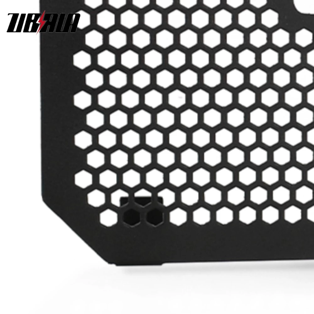Motorcycle Aluminium Radiator Grille Cover Guard Protection Protetor For Husqvarna Svartpilen 401/Vitpilen 401 2018-2022 2023
Motorcycle Aluminium Radiator Grille Cover Guard Protection Protetor For Husqvarna Svartpilen 401/Vitpilen 401 2018-2022 2023