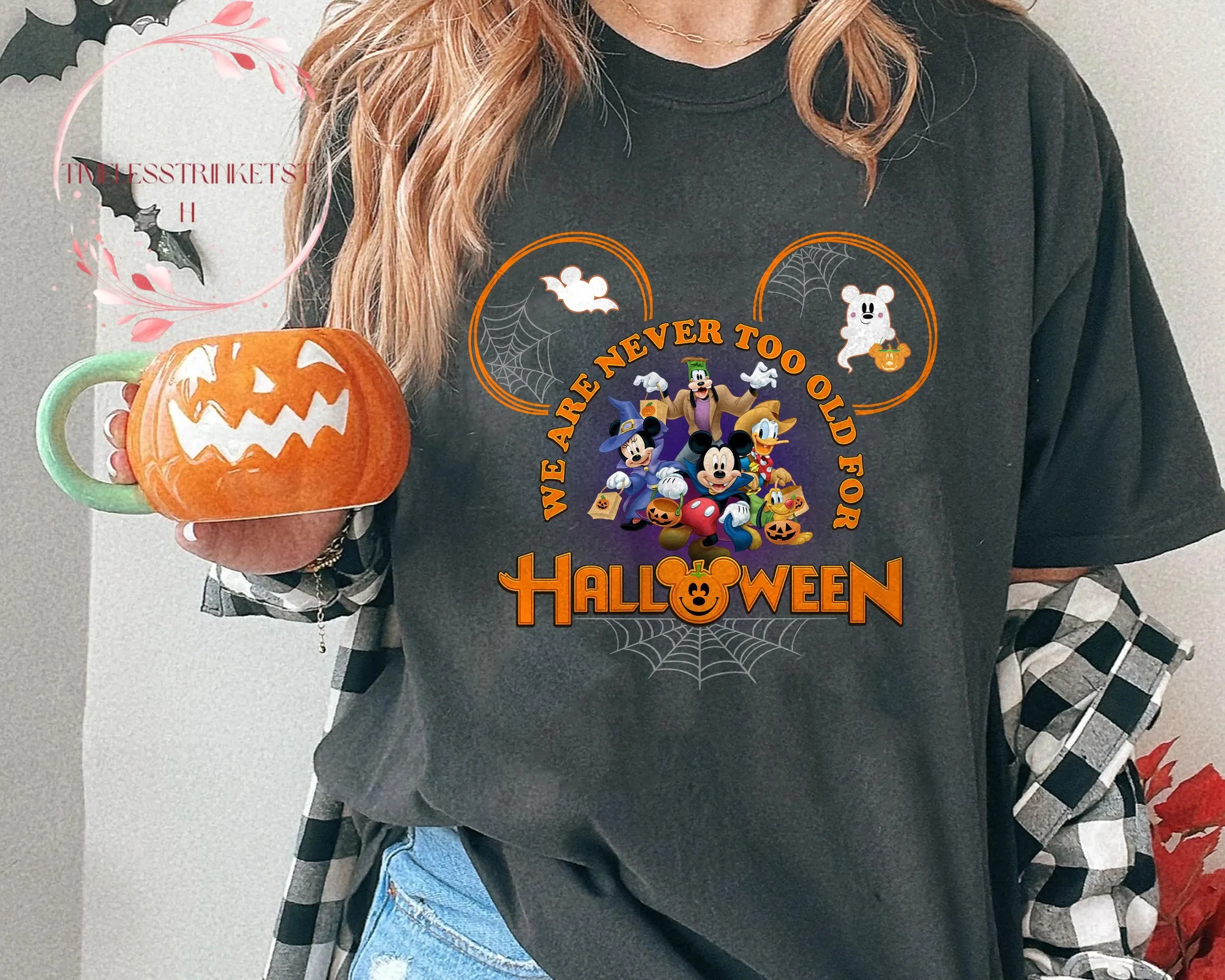 Рубашка «We're Never Too Old Disney», футболка с Микки Маусом на Хэллоуин, топ в стиле ретро, жуткий сезон, удобные цвета, одинаковые рубашки для всей семьи
Рубашка «We're Never Too Old Disney», футболка с Микки Маусом на Хэллоуин, топ в стиле ретро, жуткий сезон, удобные цвета, одинаковые рубашки для всей семьи