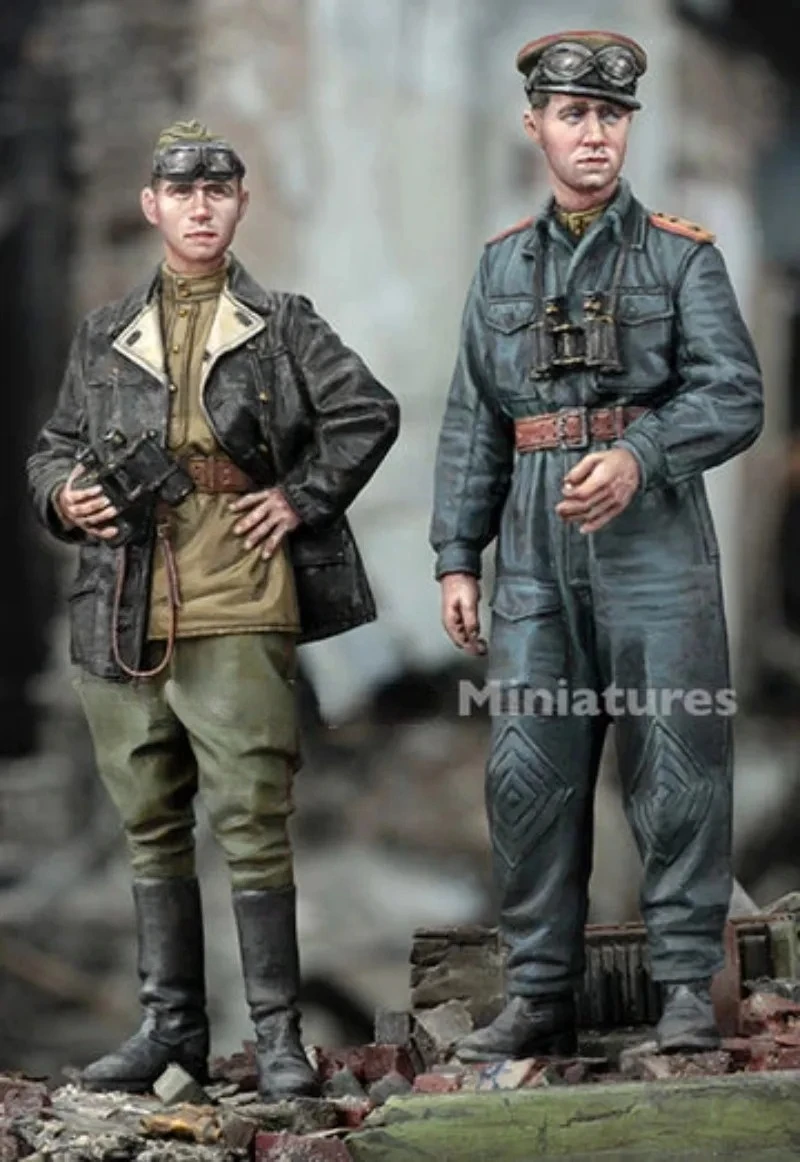 1/35 Scale New Product Resin Figure Assembly Model Kit Russian Tank Officers Set Unassembled and Unpainted N-830
1/35 Scale New Product Resin Figure Assembly Model Kit Russian Tank Officers Set Unassembled and Unpainted N-830