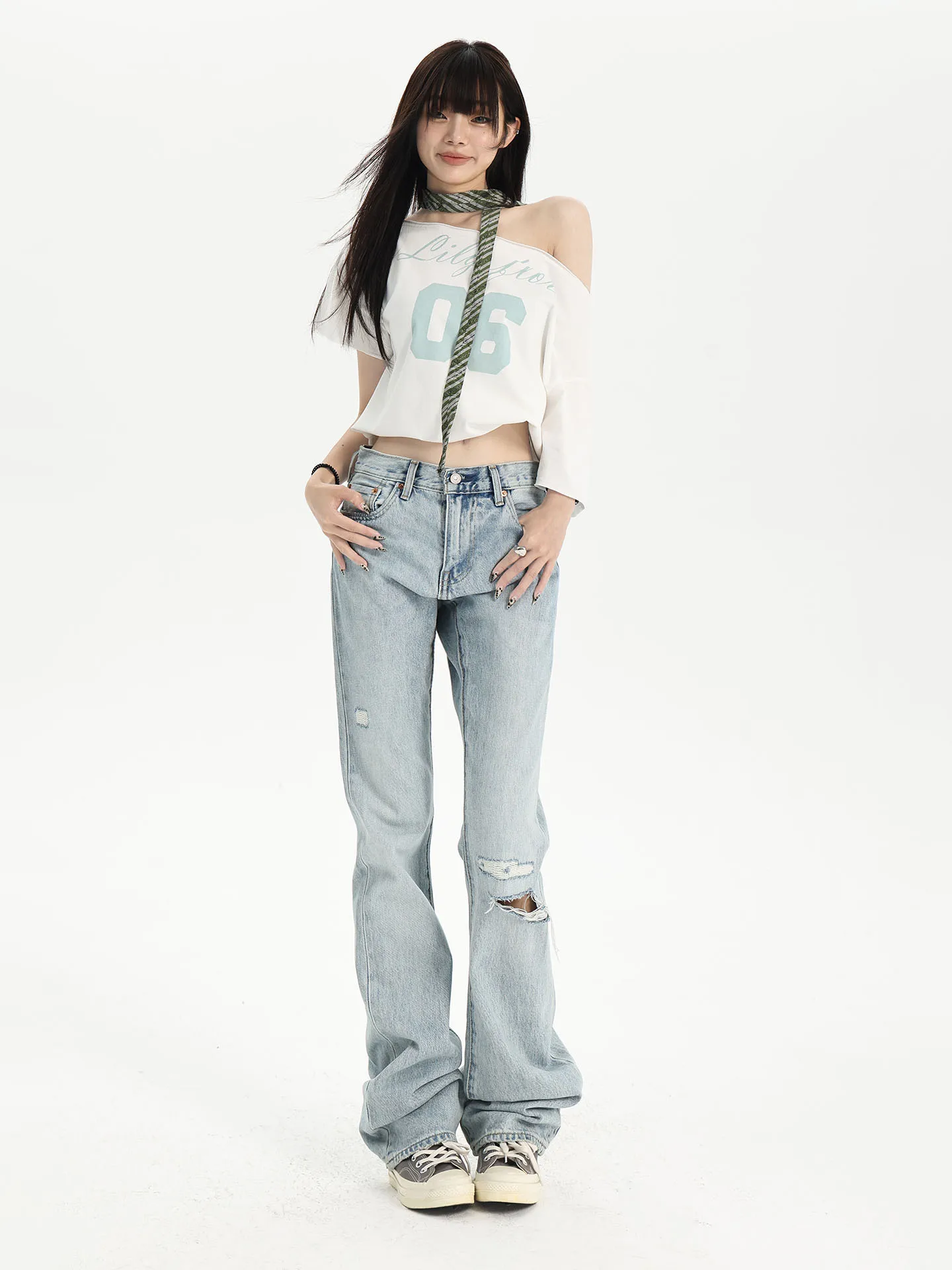Light Blue Straight Leg Denim Jeans Women's Summer American Style Versatile Slimming Small Size Narrow Version Casual Jeans
Light Blue Straight Leg Denim Jeans Women's Summer American Style Versatile Slimming Small Size Narrow Version Casual Jeans