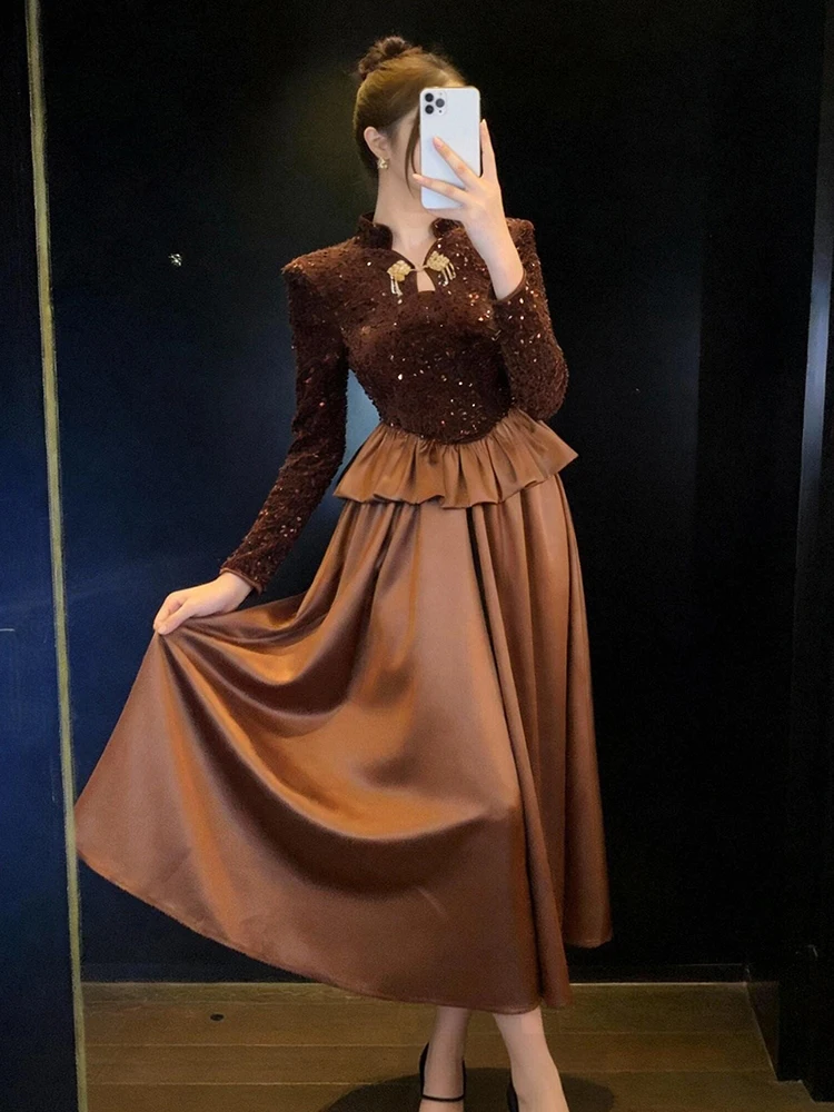 Women's Chinese Style Elegant Midi Dress Brown Shiny Sequin Satin Long Sleeve Ruffle Slim A Line Formal Party Evening Gown Robe
Women's Chinese Style Elegant Midi Dress Brown Shiny Sequin Satin Long Sleeve Ruffle Slim A Line Formal Party Evening Gown Robe