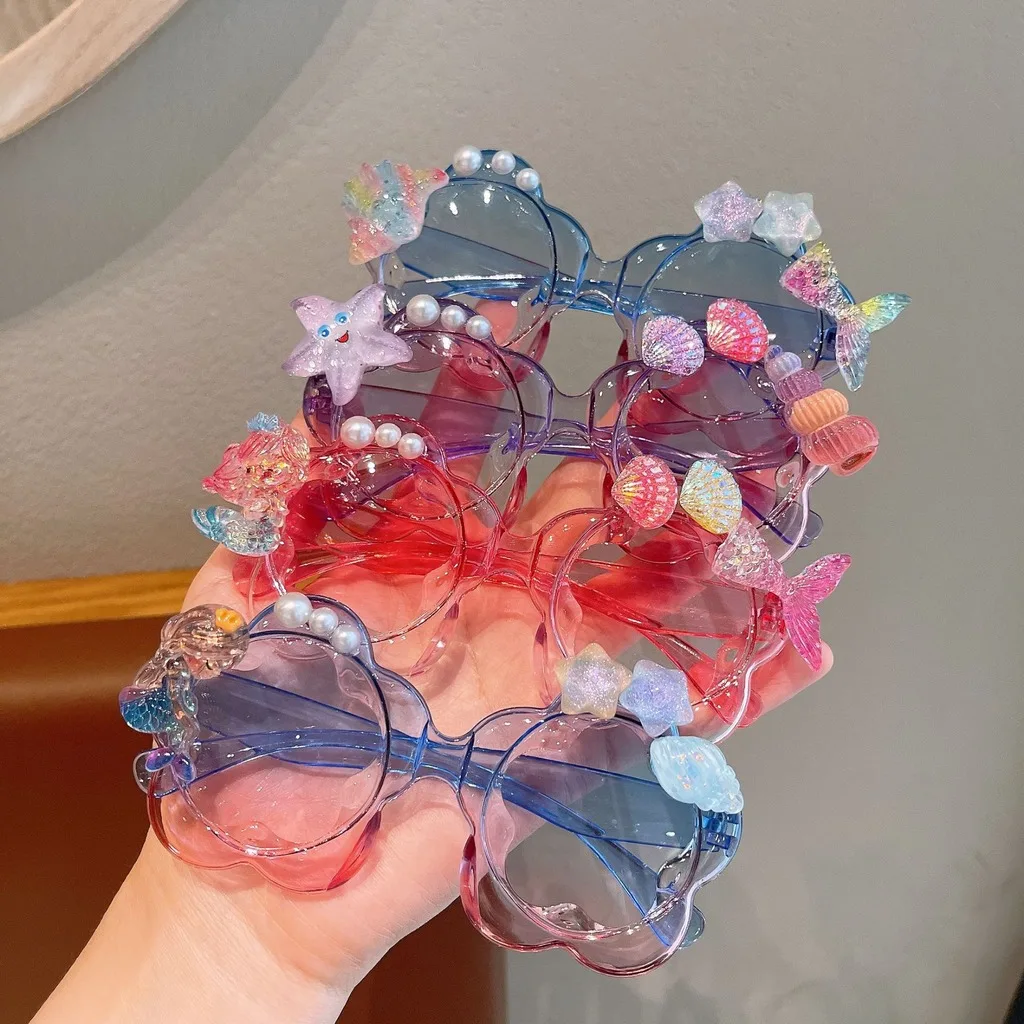 Cute Kids Flower Shaped Sunglasses Mermaid Inspired Cartoon Decor UV400 Sun Protection Glasses for Little Girls
Cute Kids Flower Shaped Sunglasses Mermaid Inspired Cartoon Decor UV400 Sun Protection Glasses for Little Girls