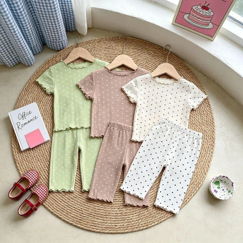 2026 Summer Thin Wave Point Western Style Girls' Ear Ear Edge Cotton Breathable Top and Shorts Two Piece Set
2026 Summer Thin Wave Point Western Style Girls' Ear Ear Edge Cotton Breathable Top and Shorts Two Piece Set