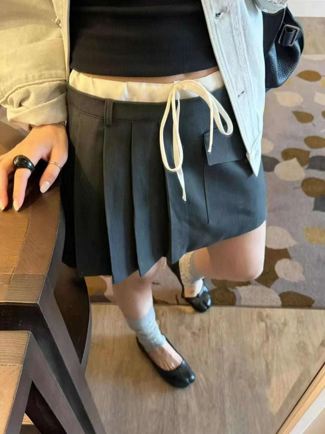 Korean Design Spring Summer New A-Line Pleated Skirt Women's High Waist Drawstring Half Body Skirt Loose Fit Other Material
Korean Design Spring Summer New A-Line Pleated Skirt Women's High Waist Drawstring Half Body Skirt Loose Fit Other Material
