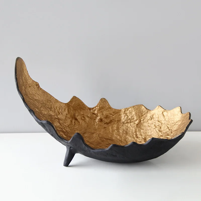 Modern minimalist new Chinese style aluminum casting creative fruit tray decoration, model room sales office living room dining
Modern minimalist new Chinese style aluminum casting creative fruit tray decoration, model room sales office living room dining