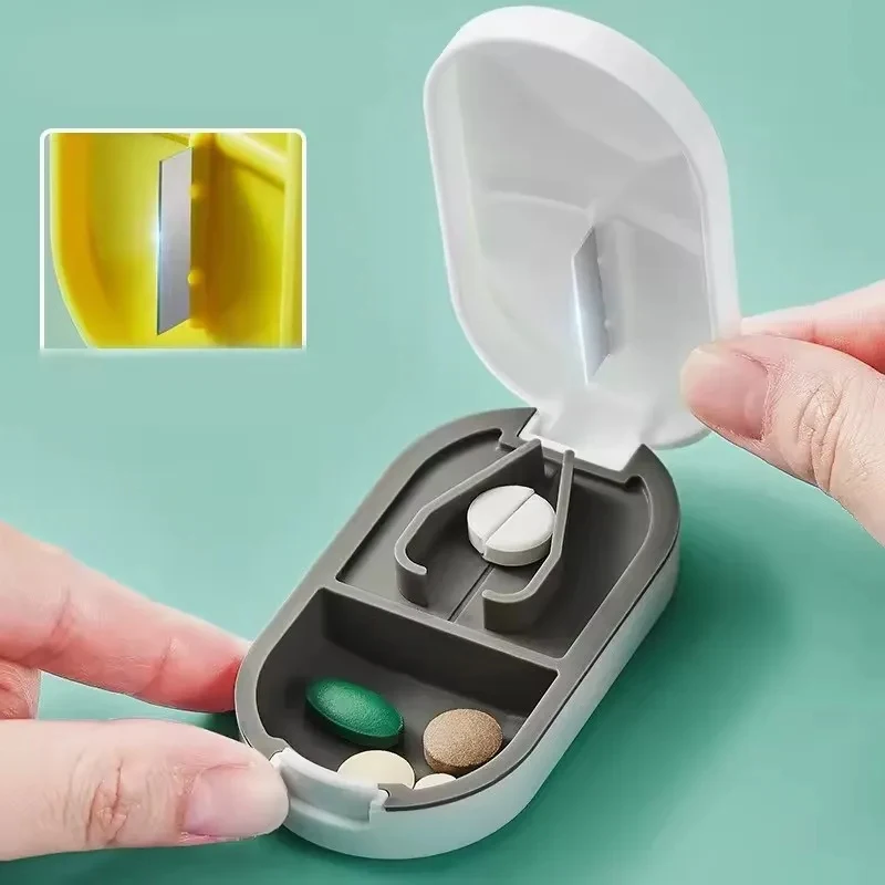 1/2/3/4pcs Portable Pill Splitter -2-In-1 Pill Box With Stainless Steel Blade - Suitable For Vitamin Tablets - Cutting Pills
1/2/3/4pcs Portable Pill Splitter -2-In-1 Pill Box With Stainless Steel Blade - Suitable For Vitamin Tablets - Cutting Pills