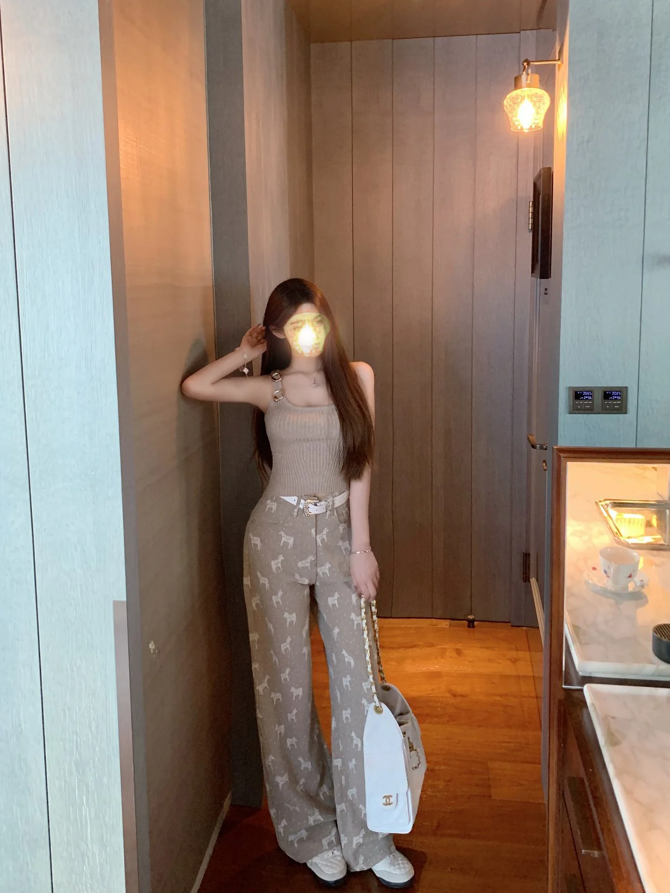 Retro Print High Waist Wide Leg Straight Cut Jeans Women's Spring Summer Casual Versatile Long Pants Draping Effect
Retro Print High Waist Wide Leg Straight Cut Jeans Women's Spring Summer Casual Versatile Long Pants Draping Effect
