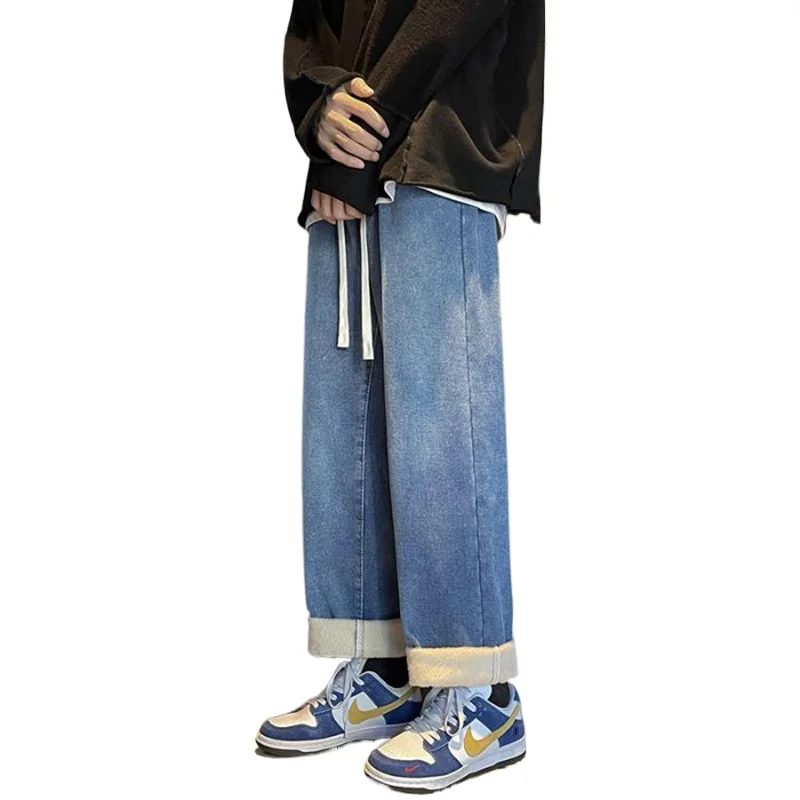 2025 New Men New Snow Warm Plush Elasticity Jeans Male Fashion Fleece Lined Thickened Denim Pants Casual High Street Trousers
2025 New Men New Snow Warm Plush Elasticity Jeans Male Fashion Fleece Lined Thickened Denim Pants Casual High Street Trousers