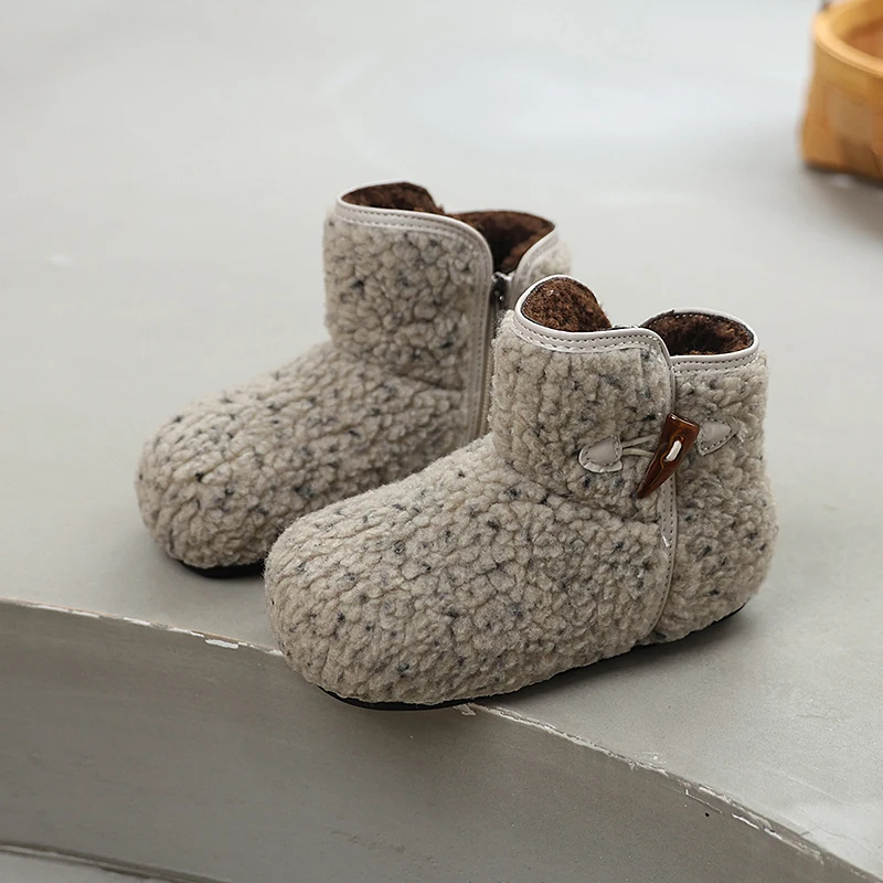 2025 Trend Girls Outdoor Short Cotton Boots Patchwork Winter Kids Causal Plush Boots Versatile Children's Fashion Ankle Boots
2025 Trend Girls Outdoor Short Cotton Boots Patchwork Winter Kids Causal Plush Boots Versatile Children's Fashion Ankle Boots