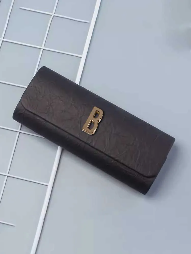 Customized Eyewear Cases Stylish Student Myopia Safe Box Personalized Customer NameMetallic Decor Crystal Accents
Customized Eyewear Cases Stylish Student Myopia Safe Box Personalized Customer NameMetallic Decor Crystal Accents