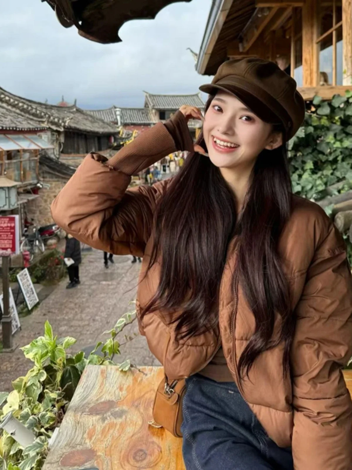 Ретро-куртка женская хлопковая с круглым вырезом и длинными рукавами, осенне-зимняя, в стиле «хлебный пуховик», на молнии, с завязками, маленького размера
Ретро-куртка женская хлопковая с круглым вырезом и длинными рукавами, осенне-зимняя, в стиле «хлебный пуховик», на молнии, с завязками, маленького размера