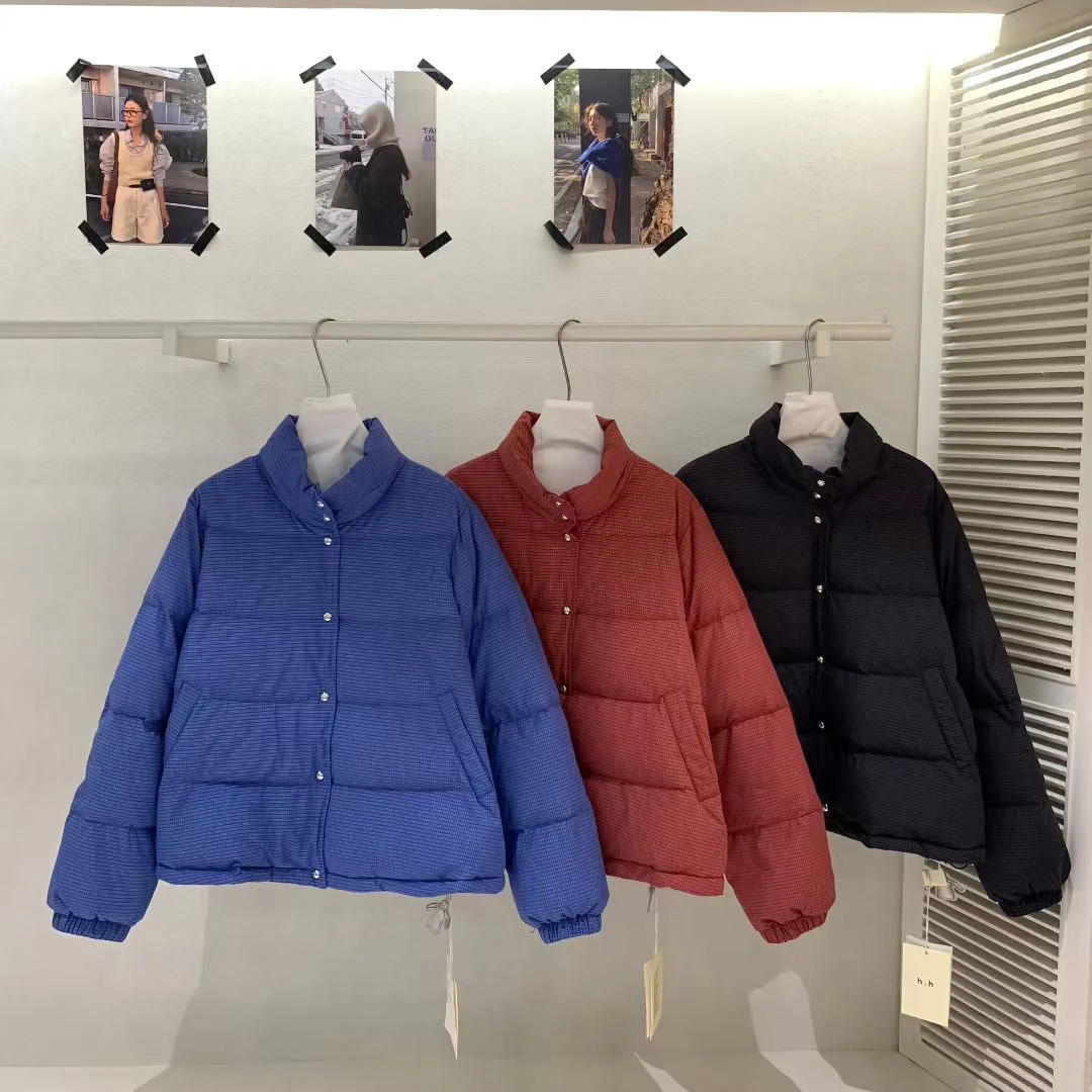 Korean Sle plus Size Women's Plaid Patchwork Stand Collar down Jaet Warm Outerwear Top Thiened Long Sve Winter Coat
Korean Sle plus Size Women's Plaid Patchwork Stand Collar down Jaet Warm Outerwear Top Thiened Long Sve Winter Coat