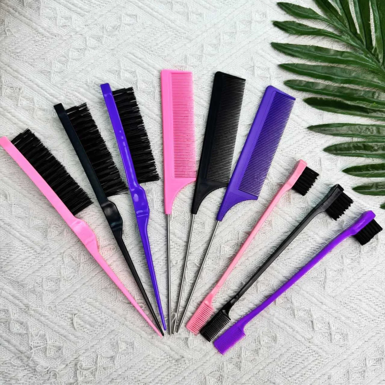 3Pcs Hair Styling Comb Set Triple Teasing Brush Rat Tail Comb Edge Brush for Hair Parting Slicking Salon Tools
3Pcs Hair Styling Comb Set Triple Teasing Brush Rat Tail Comb Edge Brush for Hair Parting Slicking Salon Tools