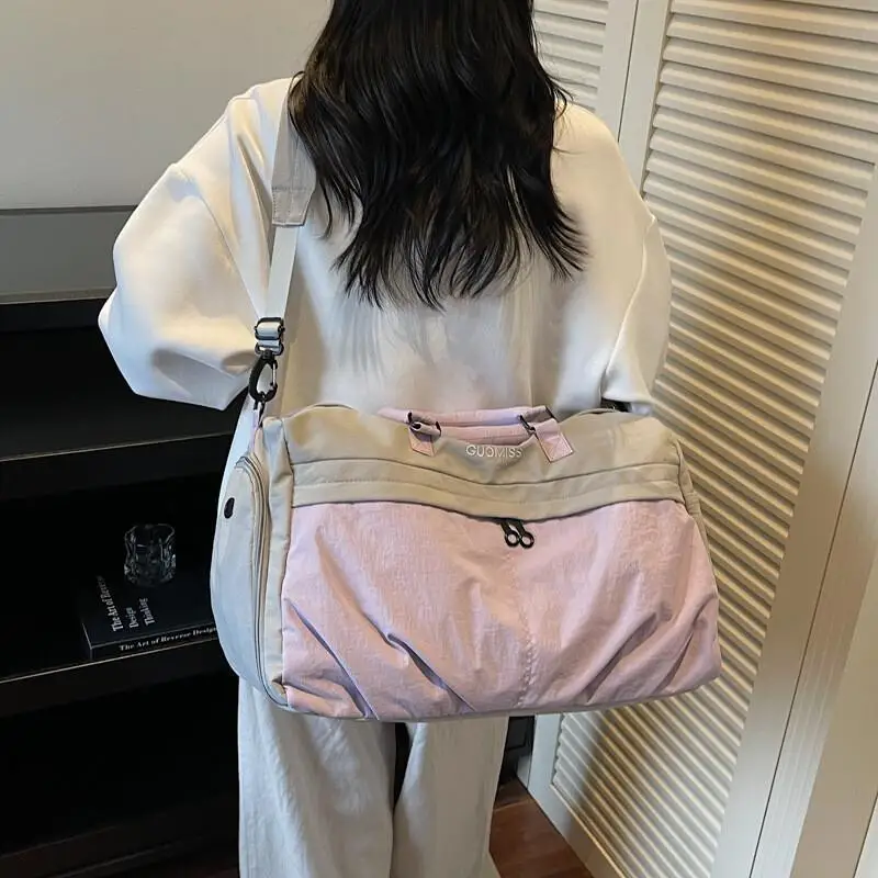 Fashionable Travel Bag Large Capacity Portable Single Shoulder Fashion New Storage Lightweight Casual Short Distance Luggage
Fashionable Travel Bag Large Capacity Portable Single Shoulder Fashion New Storage Lightweight Casual Short Distance Luggage