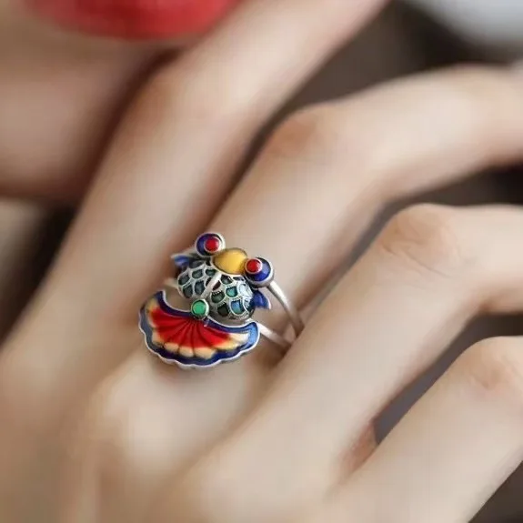 Винтажное эмалевое кольцо с карпом кои, кольцо с хвостом китайской золотой рыбки, ювелирное изделие из эпоксидной смолы, талисман удачи
Винтажное эмалевое кольцо с карпом кои, кольцо с хвостом китайской золотой рыбки, ювелирное изделие из эпоксидной смолы, талисман удачи