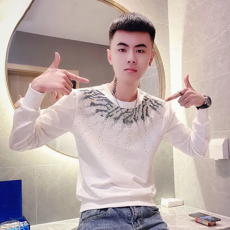Sweatshirt Men Spring Autumn Sequins Hoodie Korean Casual O Neck Pullover Mlae Clothing Harajuku Long Sleeve Tops
Sweatshirt Men Spring Autumn Sequins Hoodie Korean Casual O Neck Pullover Mlae Clothing Harajuku Long Sleeve Tops
