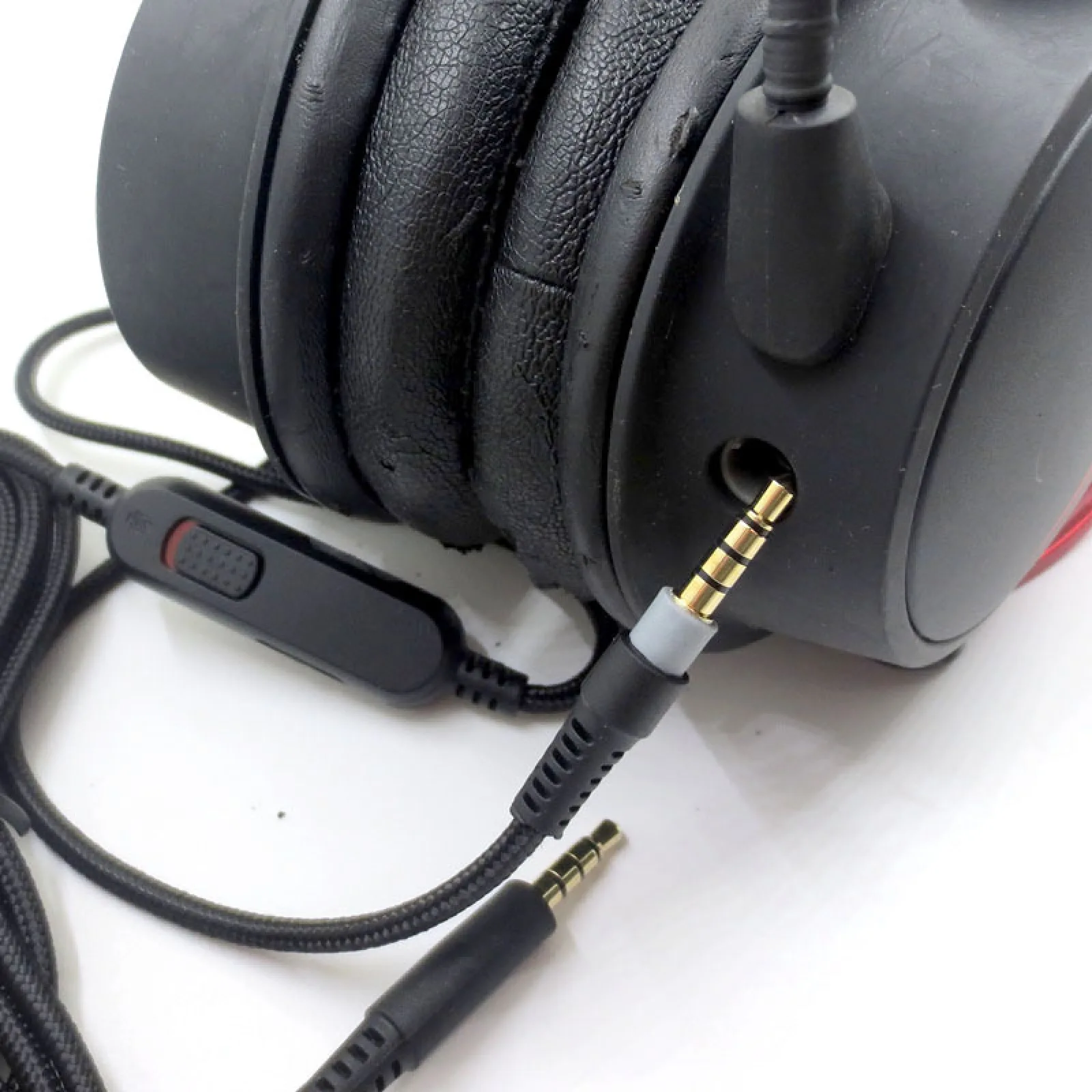 Earphone Cable Audio Cord Line for HyperX Cloud Mix Cloud Alpha Plastic & Metal Headphone Cable Audio Cord Line Headset Wire
Earphone Cable Audio Cord Line for HyperX Cloud Mix Cloud Alpha Plastic & Metal Headphone Cable Audio Cord Line Headset Wire