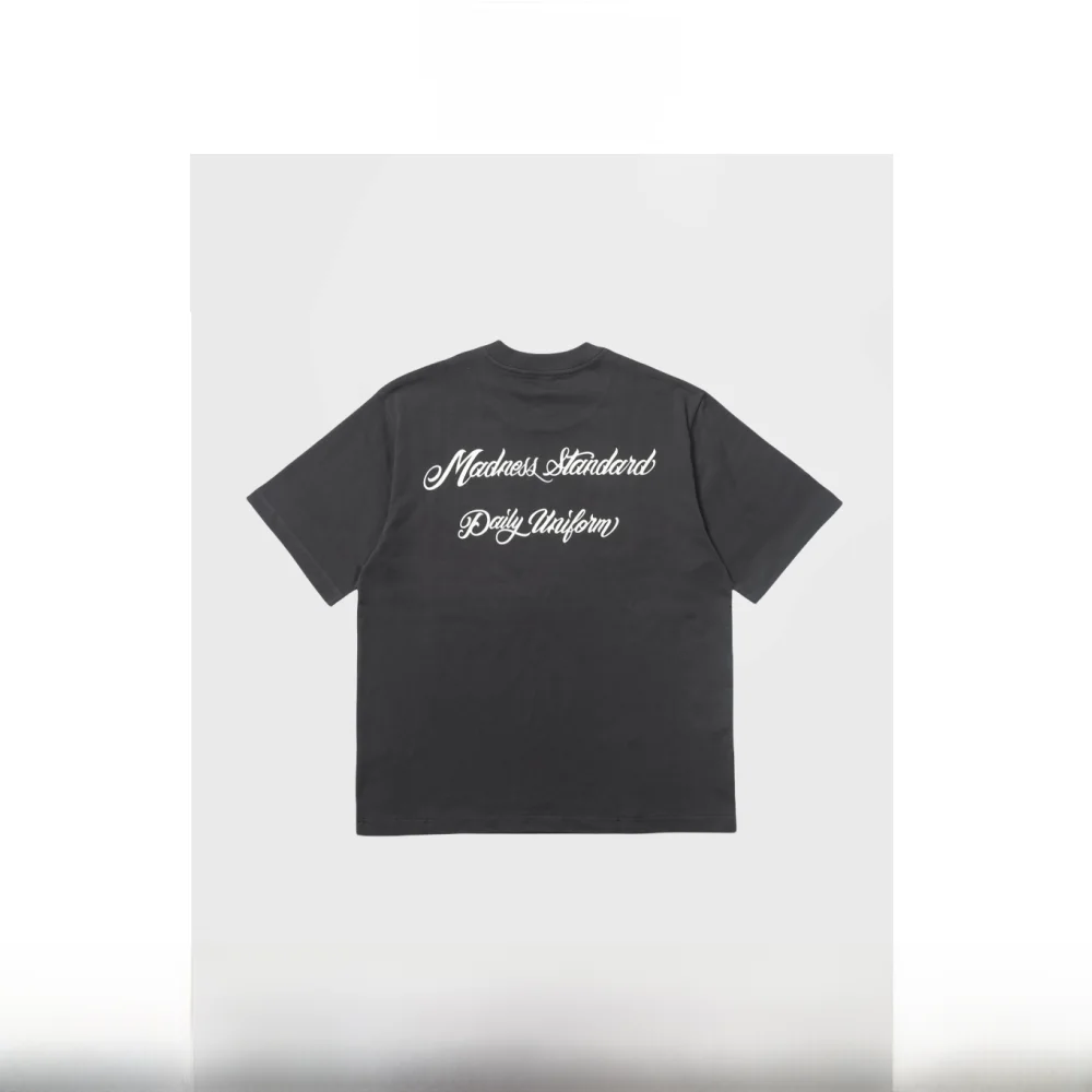 Футболка Madenss ort Sve, летняя тяжелая футболка, новый свободный крой, круглый, молодежный тренд, мужской топ обычной длины, большого размера
Футболка Madenss ort Sve, летняя тяжелая футболка, новый свободный крой, круглый, молодежный тренд, мужской топ обычной длины, большого размера