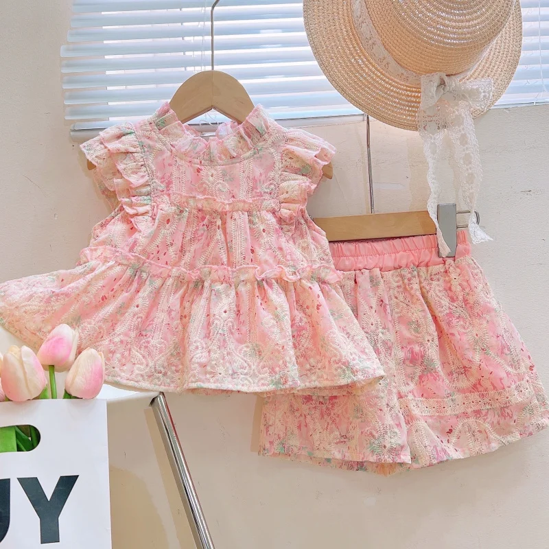 Girls2025Spring Summer New Children's Clothing Cute Lace Embroidery Doll Shirt and Shorts Two-Piece Set Princess Suit
Girls2025Spring Summer New Children's Clothing Cute Lace Embroidery Doll Shirt and Shorts Two-Piece Set Princess Suit