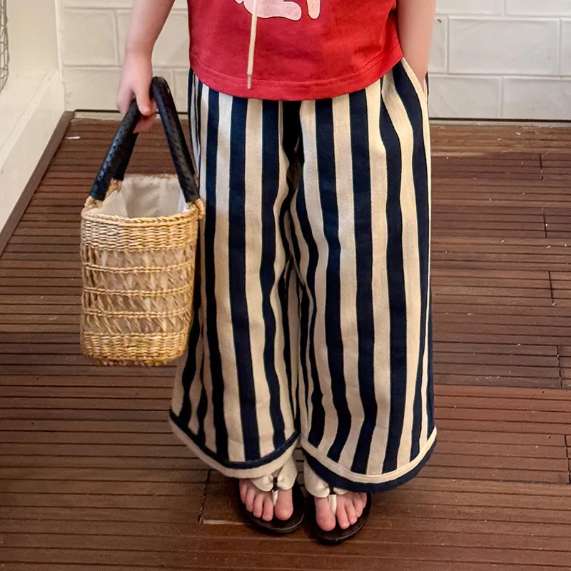 Children Pants Girls Korean Loose and Fashionable Straight Leg Pants Children Versatile Rolled Edge Vertical Stripe Pants Trendy
Children Pants Girls Korean Loose and Fashionable Straight Leg Pants Children Versatile Rolled Edge Vertical Stripe Pants Trendy