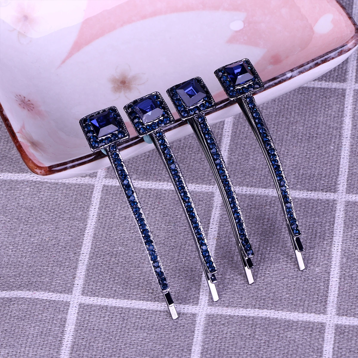 Barrette Rhinestone Edge Clip Hair Accessories for Girls Vintage Barrettes Women Hairpin
Barrette Rhinestone Edge Clip Hair Accessories for Girls Vintage Barrettes Women Hairpin