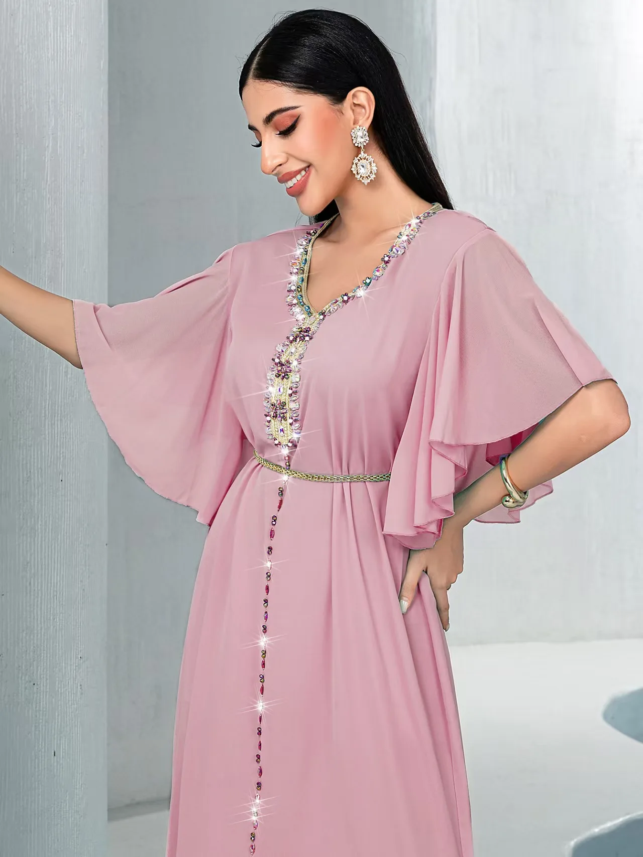 Ele Длинное платье трапециевидной формы с высокой талией и бриллиантами ручной работы на Ближнем Востоке ort Sve Deep V Ne Повседневная одежда
Ele Длинное платье трапециевидной формы с высокой талией и бриллиантами ручной работы на Ближнем Востоке ort Sve Deep V Ne Повседневная одежда