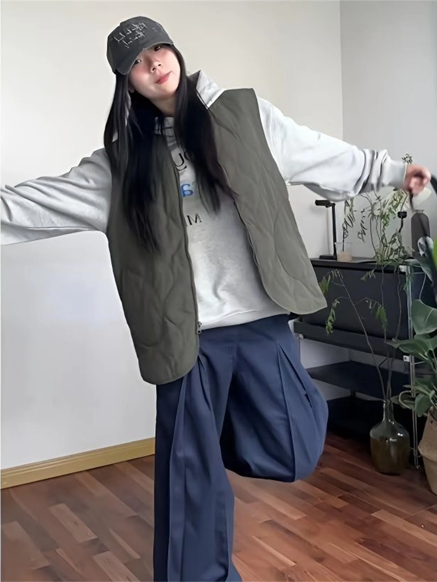 Жилет рабочий оверсайз Hong Kong Sle, свободный крой, женский топ, узор «бриллиант», застежка-молния
Жилет рабочий оверсайз Hong Kong Sle, свободный крой, женский топ, узор «бриллиант», застежка-молния