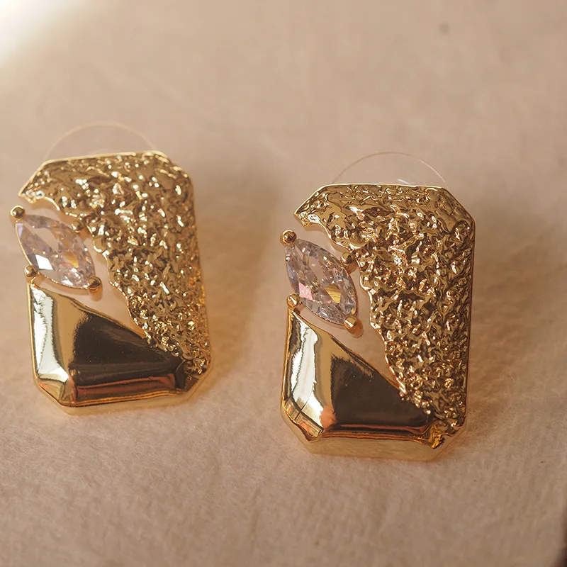 Ruffled Square Gem Geometric Earrings - Niche Vintage Studs, Hollow-Out Stone Statement Jewelry
Ruffled Square Gem Geometric Earrings - Niche Vintage Studs, Hollow-Out Stone Statement Jewelry