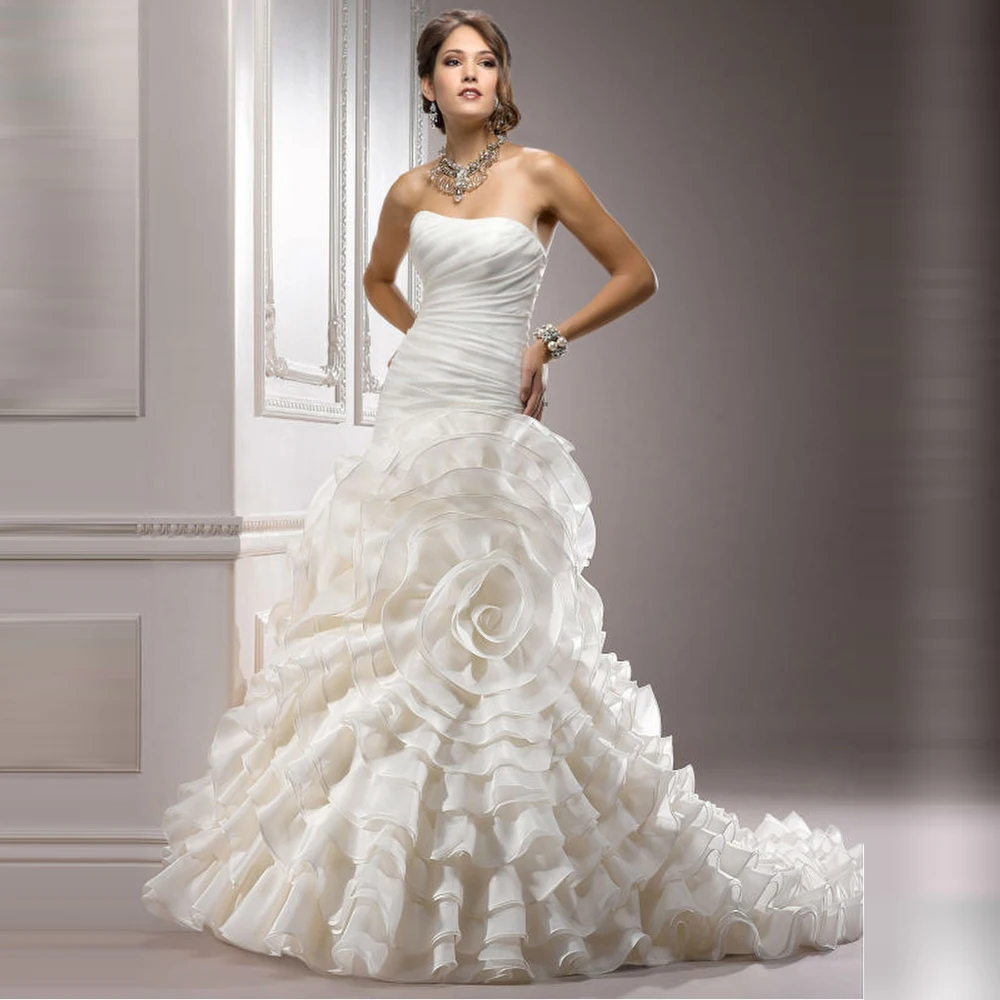 New Arrival Embridery Mermaid Sweetheart Wedding Dresses For Women SStrapless Appliques Bride Wedding Dress
New Arrival Embridery Mermaid Sweetheart Wedding Dresses For Women SStrapless Appliques Bride Wedding Dress