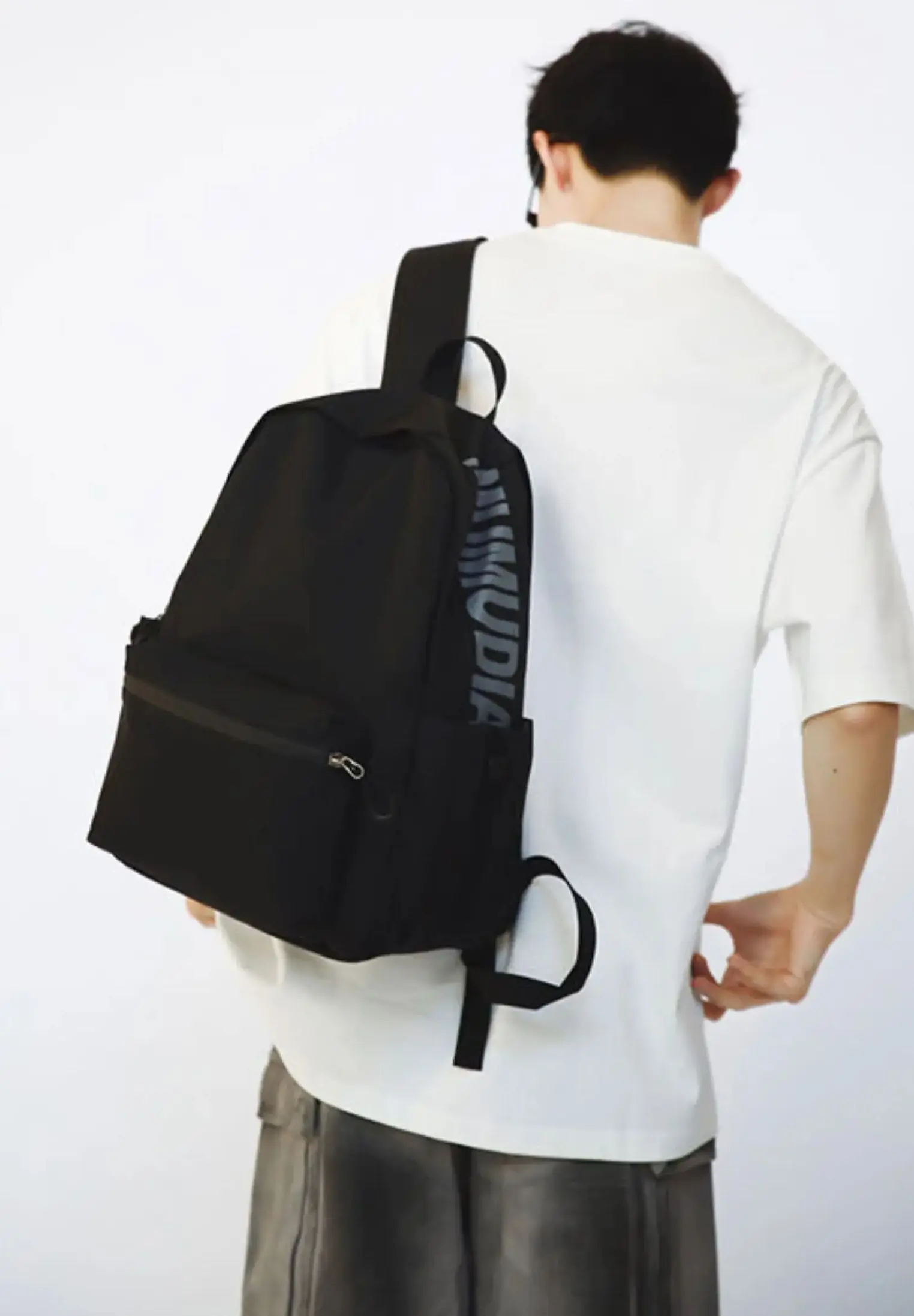 Lightweight solid color small backpack for women, Korean version for girls, small book bag for girls
Lightweight solid color small backpack for women, Korean version for girls, small book bag for girls