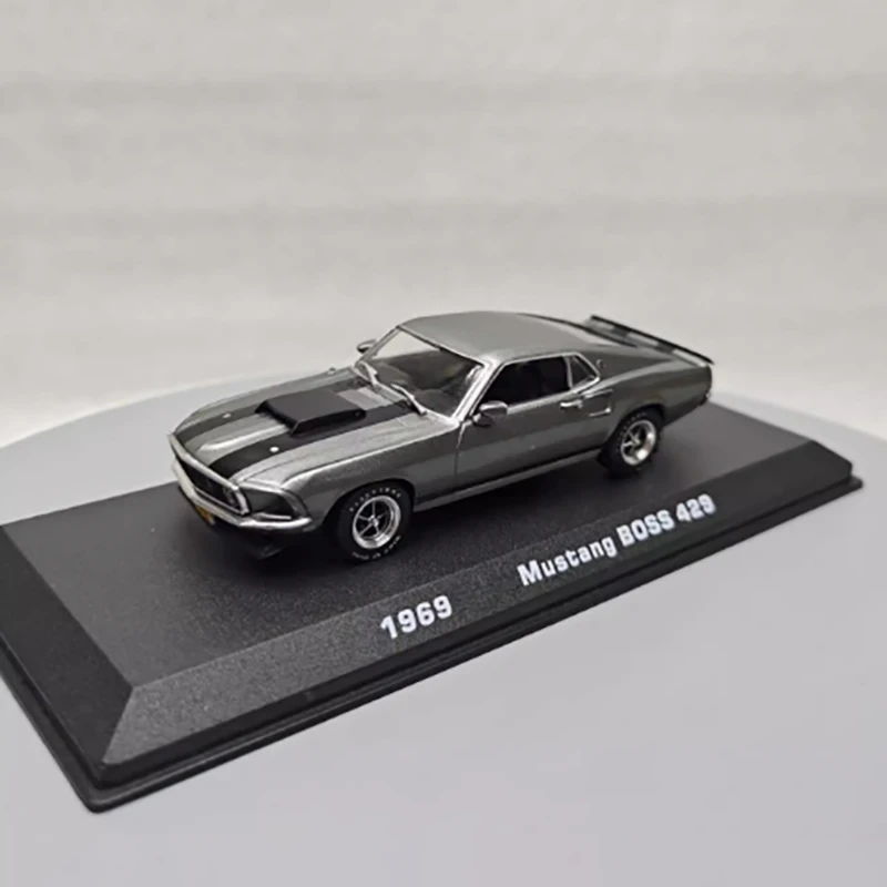 Масштаб 1:43 1969 Mustang Boss 439, модель автомобиля из сплава John Wick-86540, имитация готового подарка для хобби, классическая коллекция
Масштаб 1:43 1969 Mustang Boss 439, модель автомобиля из сплава John Wick-86540, имитация готового подарка для хобби, классическая коллекция