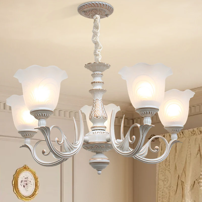European wrought iron chandelier zinc alloy lamp living room light simple dining room light bedroom light American creative
European wrought iron chandelier zinc alloy lamp living room light simple dining room light bedroom light American creative