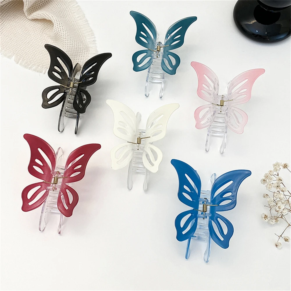 New Gradient Butterfly Claw Clip for Women's Simple Versatile Pan Hair Shark Clip Hollow Girl Hair Accessories
New Gradient Butterfly Claw Clip for Women's Simple Versatile Pan Hair Shark Clip Hollow Girl Hair Accessories
