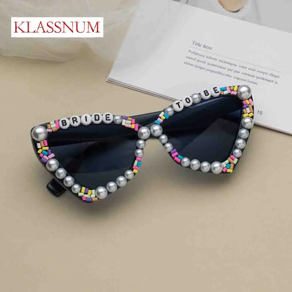 Luxury Bachelorette Party Bride Sunglasses triangle Shaped Sun Glasses For Women Bridesmaid Bride Wedding Party Photo Tools Gift
Luxury Bachelorette Party Bride Sunglasses triangle Shaped Sun Glasses For Women Bridesmaid Bride Wedding Party Photo Tools Gift