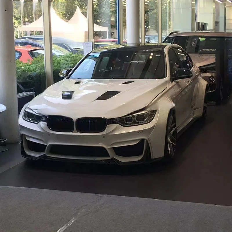 High Quality LB Style Fiberglass Wide Body Kit Front Rear Wheel Arch Mudguard 3 Series F30 F35 2013+
High Quality LB Style Fiberglass Wide Body Kit Front Rear Wheel Arch Mudguard 3 Series F30 F35 2013+