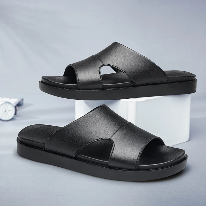 Summer Outdoor Men Fashion Breathable Simple Beach Sandals Slides Men Thick Soled Slippers High Quality Leather Men Casual Shoes
Summer Outdoor Men Fashion Breathable Simple Beach Sandals Slides Men Thick Soled Slippers High Quality Leather Men Casual Shoes