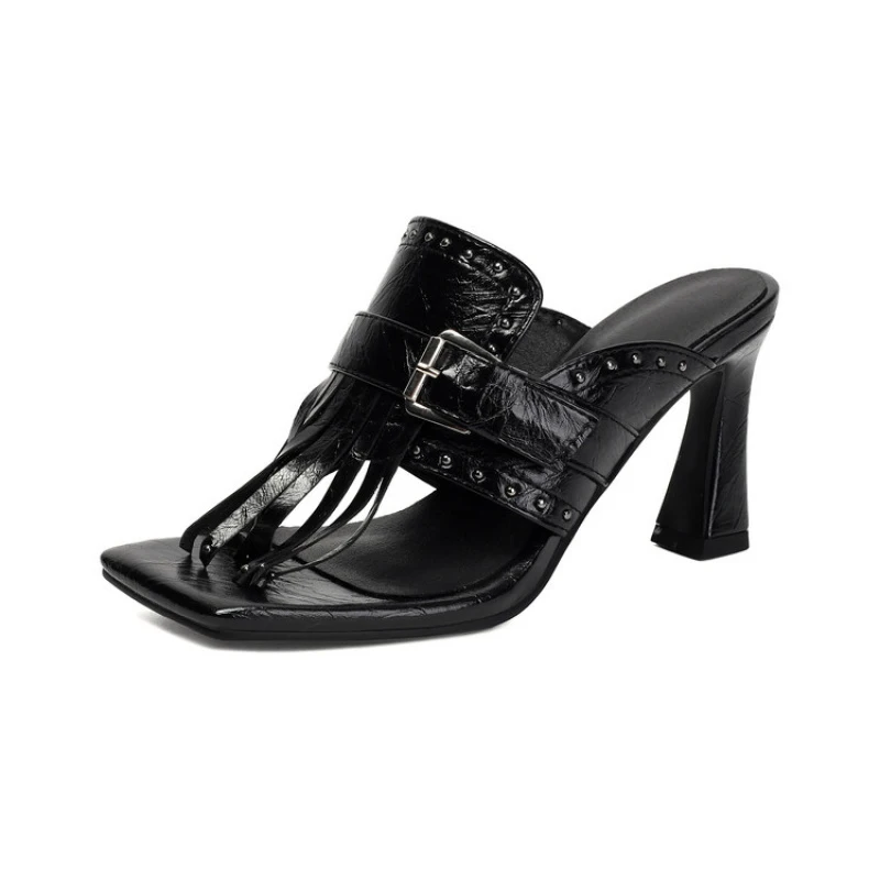 Oversized shoes women's slippers Fashion sandals with heels womens shoes with design simple and elegant Banquets Retro
Oversized shoes women's slippers Fashion sandals with heels womens shoes with design simple and elegant Banquets Retro